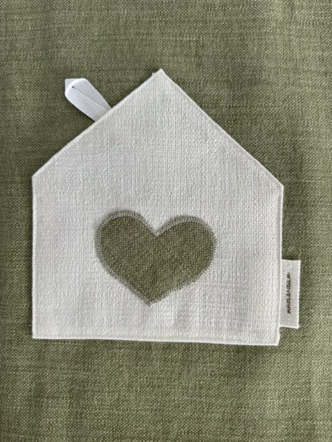 "Maison Serì" Fodera per Cuscino Artigianale "Linea Cupido" - Verde Salvia Chiaro (45x45 cm) - immagine 2