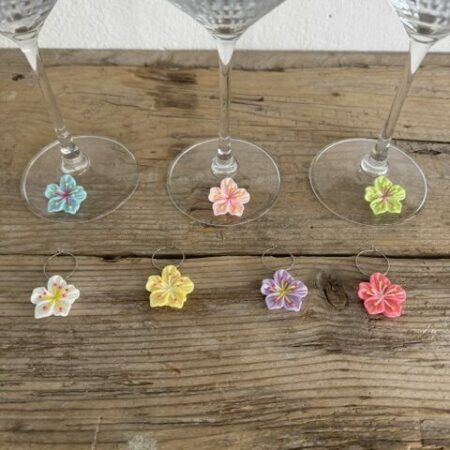 "Maison Seri" Set 7 Segnabicchieri "Sweet Flowers" - Charm con Fiori Pastello in Sfumature Assortite