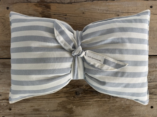 "Maison Seri" Cuscino a Fiocco Artigianale "Double-Face" a Righe grandi azzurre (50 x 30 cm) - immagine 3