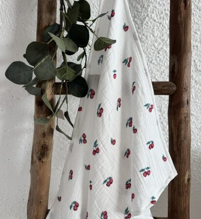 "Maison Seri" strofinaccio in doppia mussola di cotone bianco con fantasia ciliegie